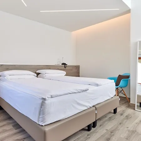 Vacanze 2000 - Adults Only 公寓式酒店 马尔切西内